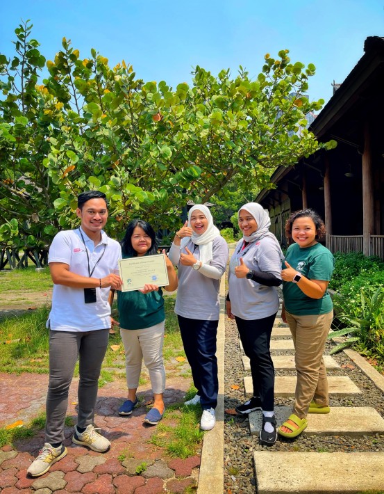 Program Lanjutan Penanaman Pohon Mangrove