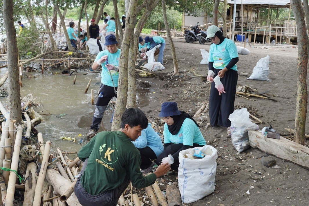 Beach Cleaning Program